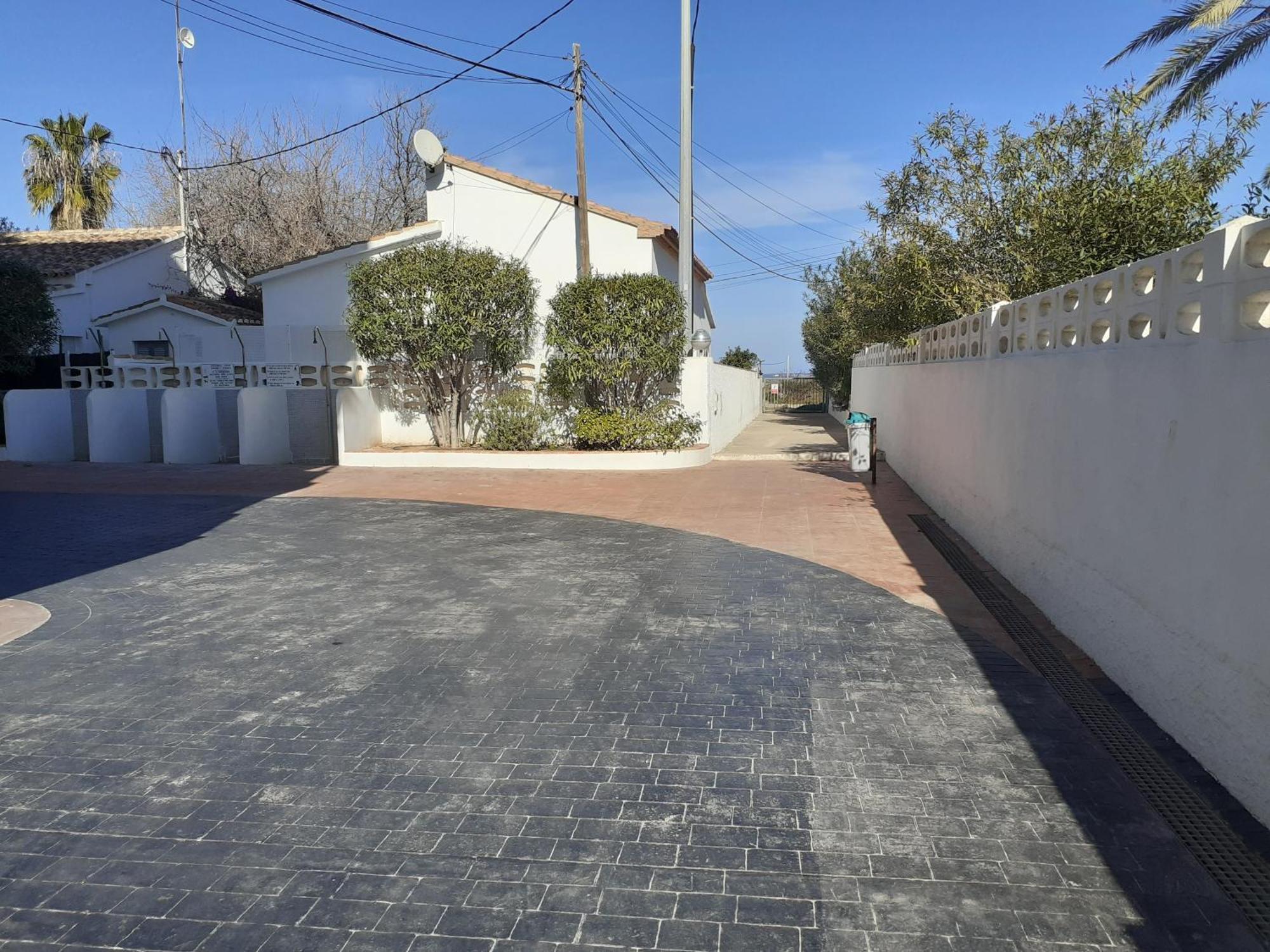 Oasis Apartments playa albaranas Denia Bagian luar foto