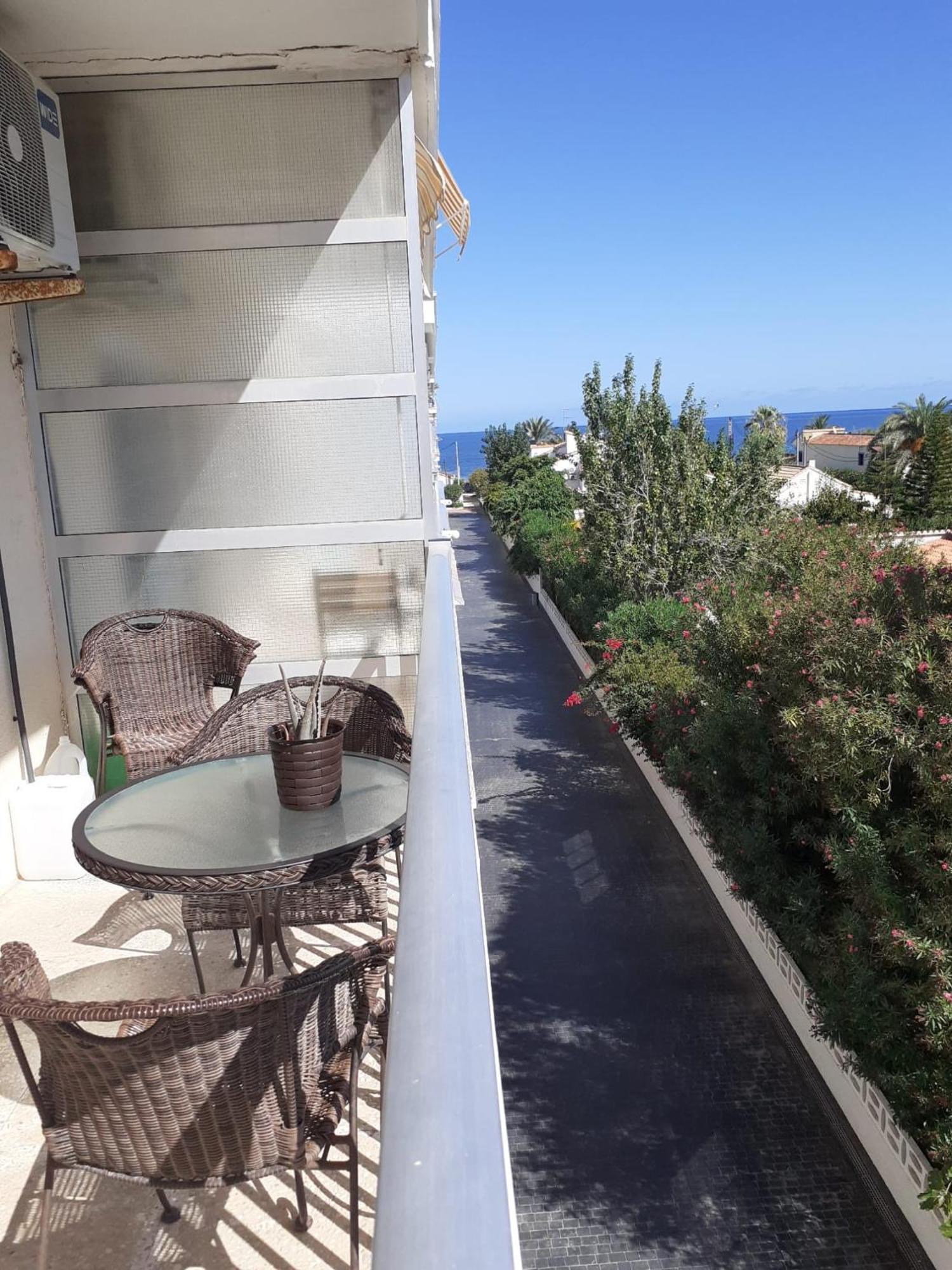 Oasis Apartments playa albaranas Denia Bagian luar foto
