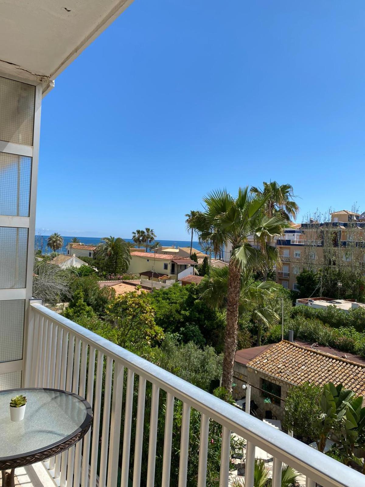 Oasis Apartments playa albaranas Denia Bagian luar foto